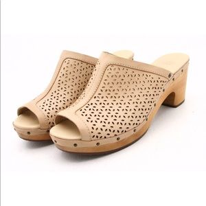 Ugg Australia Ansel perforated leather clogs shoes